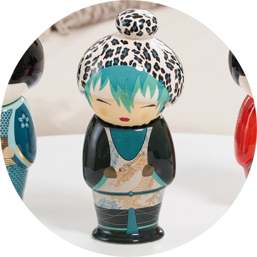 Superbe poupée japonaise - poupée,