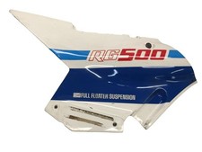 Cache carenage sous selle