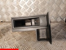 Lecteur Prise multimédia USB - VOLKWAGEN TOURAN II (2) - Réf : 5N0035344B