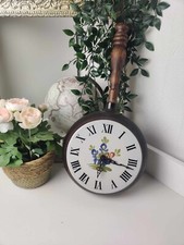 Horloge Décorative en Forme de Casserole avec Motifs Floraux - Style Vintage
