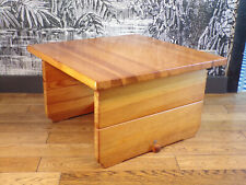 TABLE BASSE CARRé-SCANDINAVE-PIN MASSIF-DESIGN 70 80-DLG REGAIN-gîte-chalet