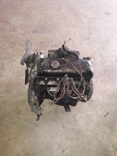 2 Moteurs de Renault 8 R8 689-01 et 688-02