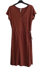 Robe marron col V croisé
