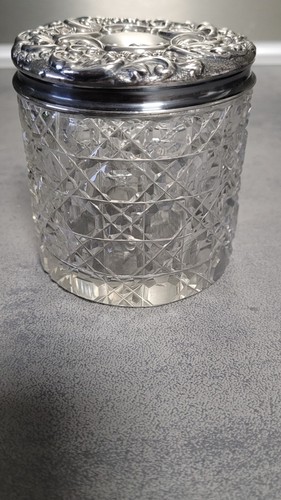 Pot cristal taillé ancien