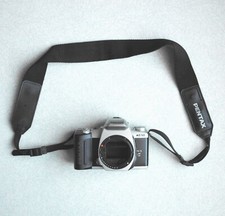 Appareil photo vintage Pentax MZ-50 / pour pièces / for parts