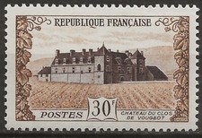 N° 913**  LE CHATEAU DU CLOS DE VOUGEOT