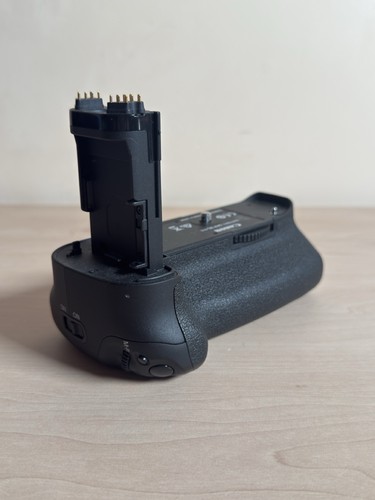 Mint canon e11 battery - canon,