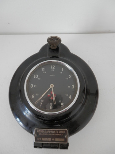 Tachymètre horloge - /,