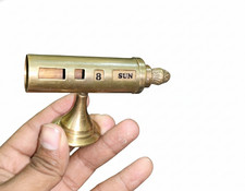 Ancien rouleau de calendrier