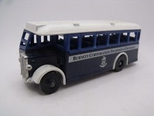 ref B.5 -239- - DAYS GONE by LLEDO ref DG17 - bus impérial BURNLEY CORPORATION..