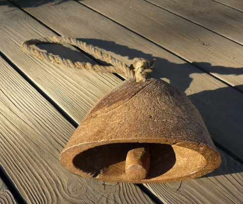 Sonnaille cloche en bois - en,
