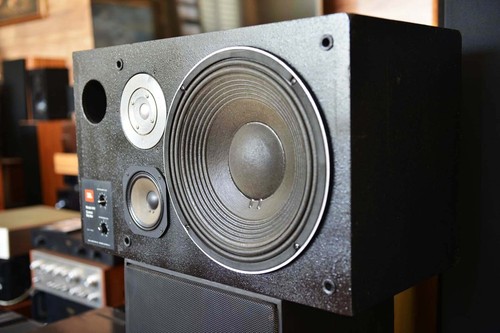 Pair vintage jbl speakers - vintage,