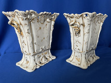 Paire de vases anciens