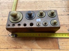 (n° 6 Outils série Non Complète 7 Poids Laiton anciens  balance Roberval.