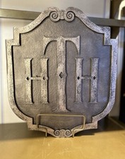 Collection Attraction Plaque