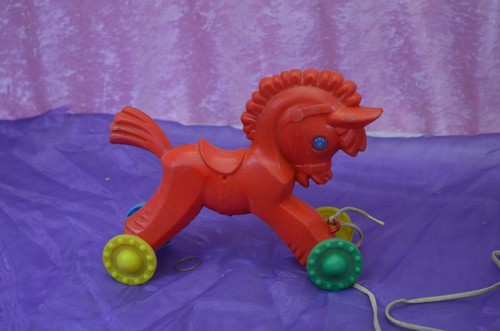 Ancien jouet cheval tirer - ancien,
