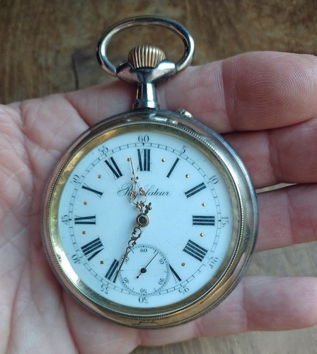 Grosse montre gousset
