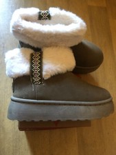 Bottes kaki  style daim fourrées semelles à plateformes Lee Cooper T 37