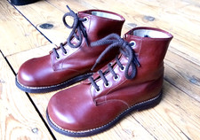 c. 1920 - NEUVES ! - RAVISSANTES PETITES BOTTINES ANCIENNES ENFANTS - Chaussures