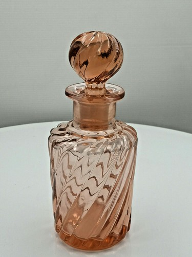 Joli flacon rose modèle - joli,