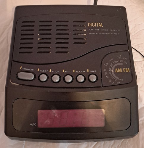 Radio réveil électronic - ",