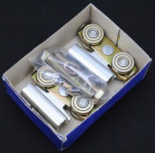 MANTION 9232 kit de 2 monture à galet porte coulissante suspendue rail ( ZE128 )