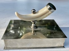 BOITE EN MÉTAL ARGENTÉ de