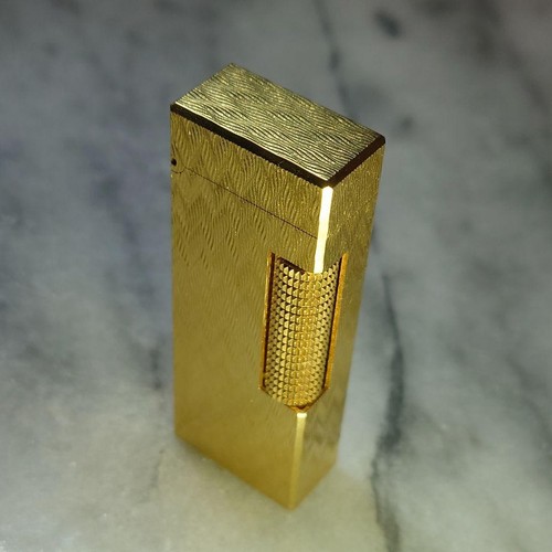 Ancien briquet gaz - à,