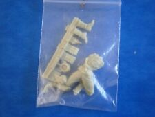 MAQUETTE FIGURINE WW2 OFFICIER ALLEMAND BLESSE ENTRAIN DE TOMBER (Résine) 1/35