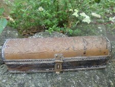 Plumier Oriental Arabe bois noirci cuivre repoussé 17,5X5cm large 5cm haut Vinta