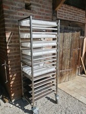 etagere sur roulette pour