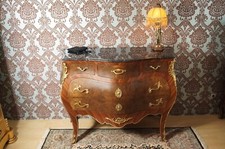 BEAU CHIFFONNIER COMMODE STYLE BAROQUE LOUIS XV PLATEAU DE MARBRE D'UN CHATEAU