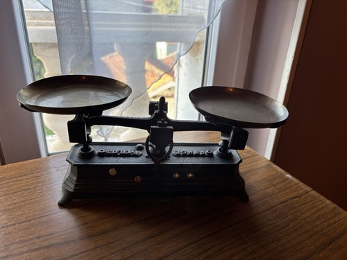Ancienne petite balance - petite,