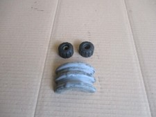 Caoutchoucs de réservoir pour