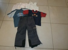 TRÈS JOLI LOT DE 5 VETEMENTS