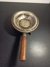 Ancienne coupelle en étain 85% fait à main signé J