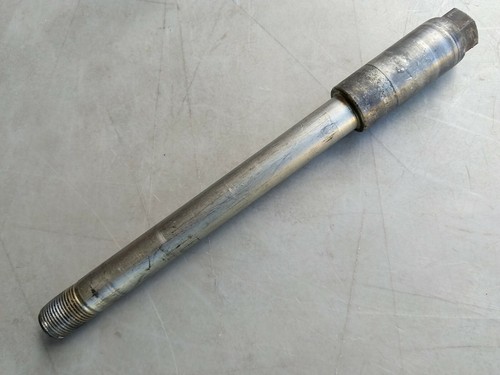 Axe roue avant - axe,