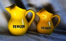 PICHETS PUBLICITAIRES BERGER céramique LOT DE 2   1 de 1l et 1 de 1/2l