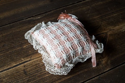 Coussin ancien aiguilles - coussin,