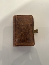 Missel avec cartes religieuses