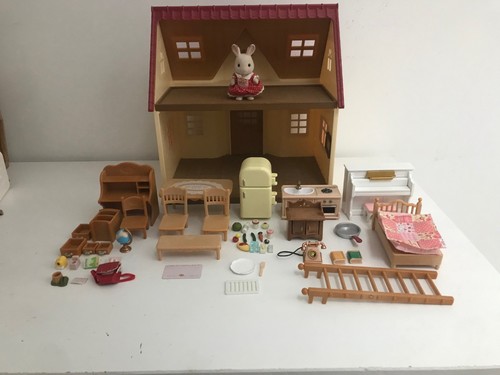 Sylvanian families complete