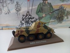 SDKFZ 234/2. PUMA CAMOUFLAGE.  SUR SOCLE. PAS DE BTE VITRINE. ATLAS.  1/43. 