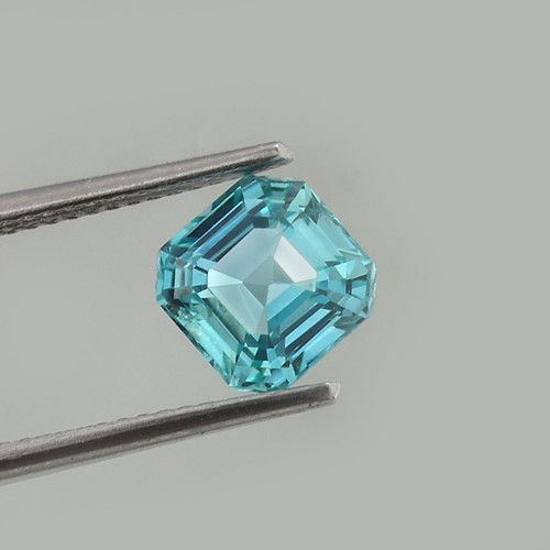 Coupe précieuse ceylan bleu - précieuse,