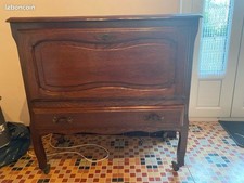 Meuble sur roulettes avec - sur,