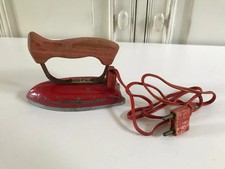 8 ⚜️ Ancien Jouet Fer à Repasser Pour Enfant Rouge Arene Vintage