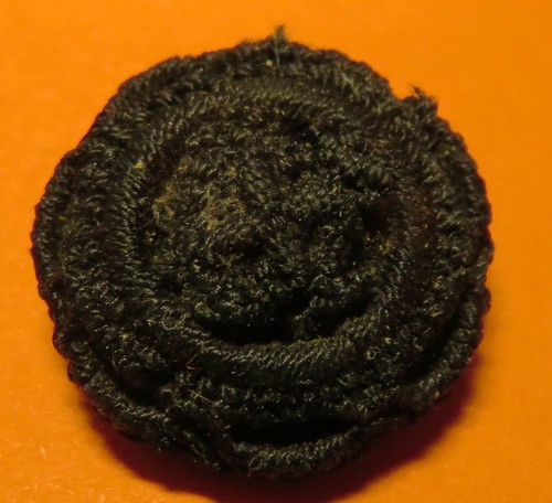 Boutons anciens passementerie - anciens,