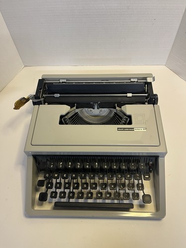 Typewriter olivetti underwood - olivetti,
