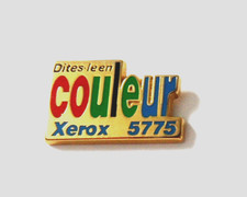 RNT 9/ Pin's Xeros Dites le couleurs 5775 belle qualité signé Caroline Lisfranc