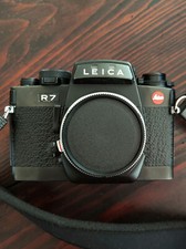 Appareil photo reflex argentique 35 mm Leica  Leitz R7 noir - Excellent état