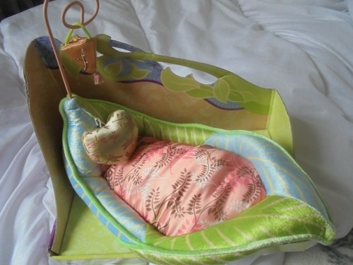 Lit meridienne pour poupee - /,